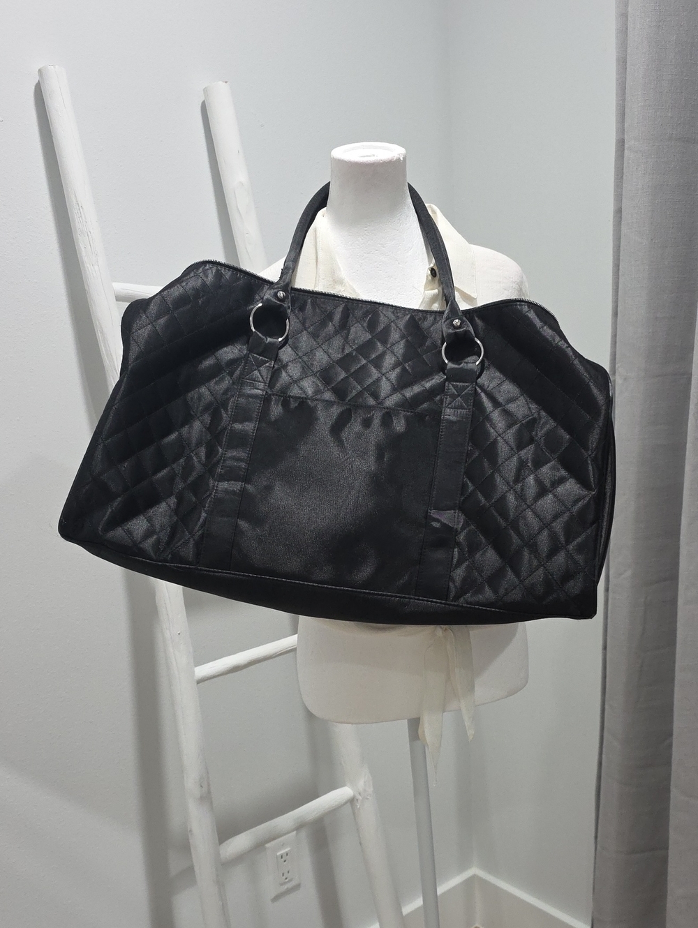 Black Quilted Women's Tote Bag - Classic Everyday Carry